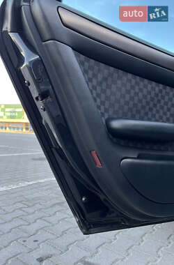 Седан Audi A6 2001 в 