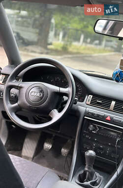 Універсал Audi A6 2001 в 