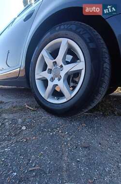 Седан Audi A6 2009 в 