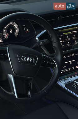 Седан Audi A6 2019 в 