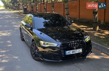 Седан Audi A6 2015 в 