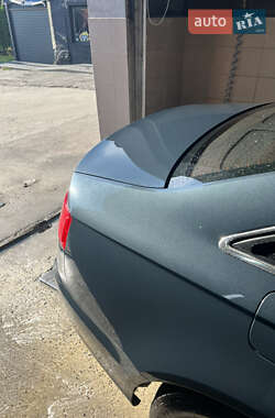 Седан Audi A6 2013 в 
