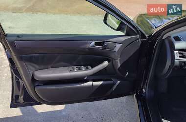 Седан Audi A6 2003 в 