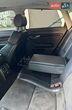Седан Audi A6 2004 в 