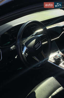 Седан Audi A6 2019 в 