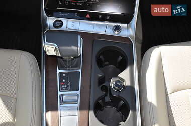 Седан Audi A6 2021 в 