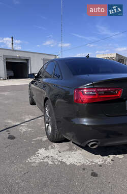 Седан Audi A6 2011 в 