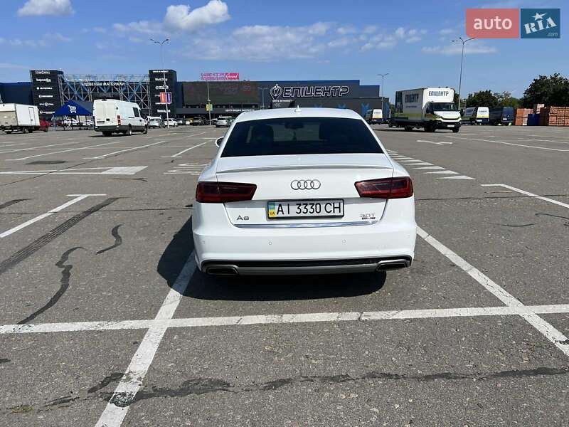 Седан Audi A6 2015 в Киеве