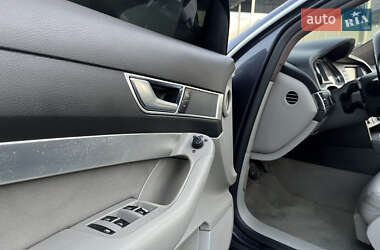 Седан Audi A6 2004 в 
