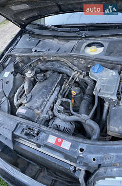 Седан Audi A6 2003 в 