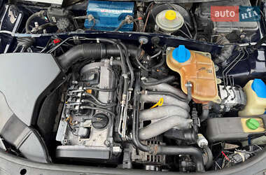 Седан Audi A6 1998 в 