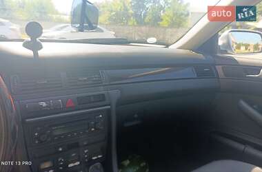 Универсал Audi A6 2004 в 