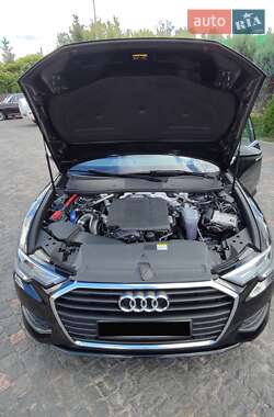 Седан Audi A6 2020 в 