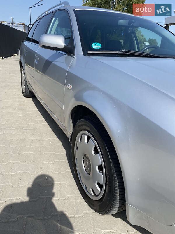 Универсал Audi A6 2003 в Жовкве