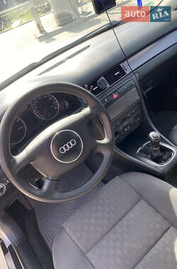Универсал Audi A6 2003 в 