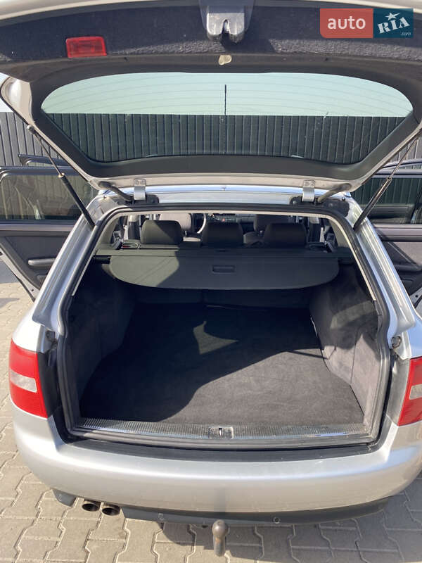 Универсал Audi A6 2003 в Жовкве