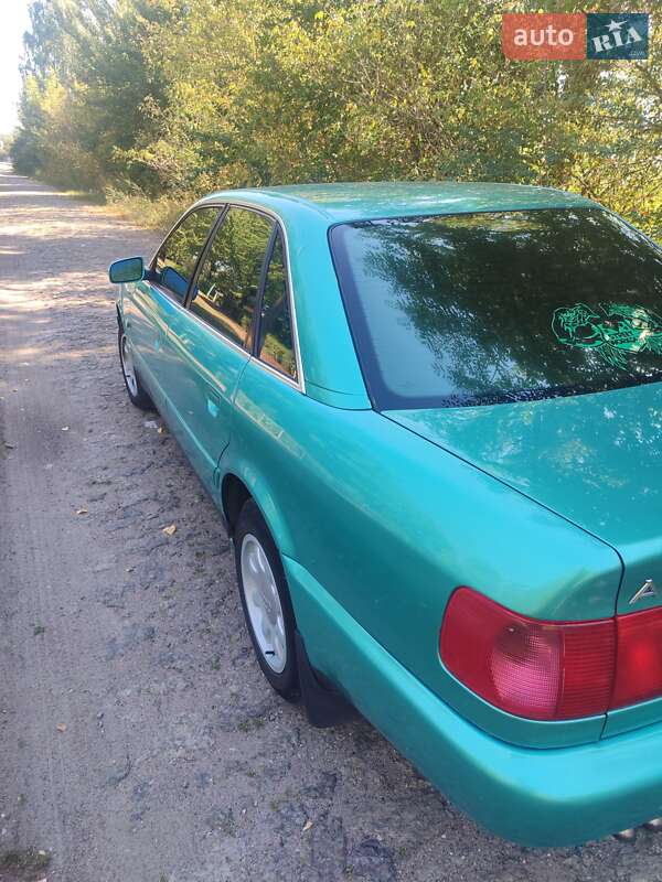 Седан Audi A6 1995 в Золотоноше