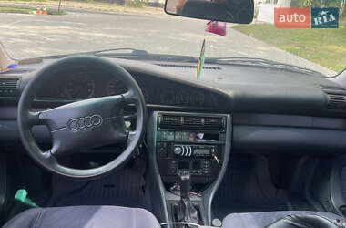 Седан Audi A6 1995 в 