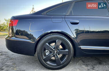 Седан Audi A6 2010 в 