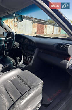 Седан Audi A6 1995 в 