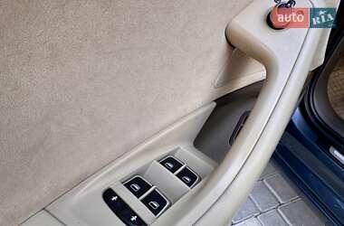 Седан Audi A6 2012 в 