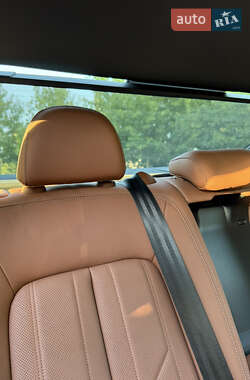 Седан Audi A6 2019 в 