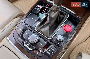 Седан Audi A6 2012 в 