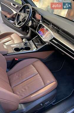Седан Audi A6 2019 в 