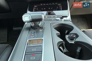 Универсал Audi A6 2018 в 