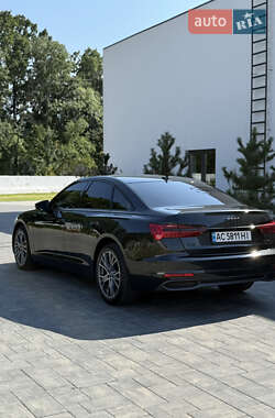Седан Audi A6 2021 в 