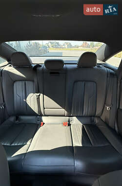 Седан Audi A6 2021 в 