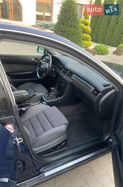 Седан Audi A6 2000 в 