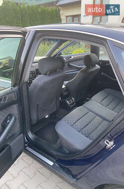 Седан Audi A6 2000 в 