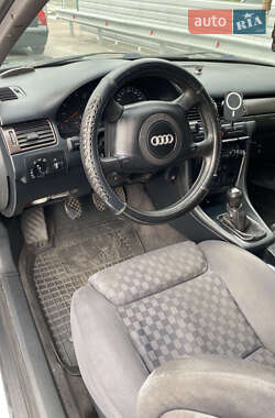 Универсал Audi A6 1999 в 