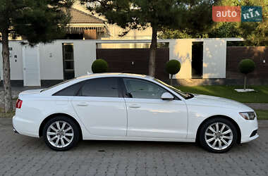 Седан Audi A6 2014 в 