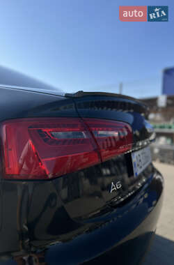 Седан Audi A6 2011 в 