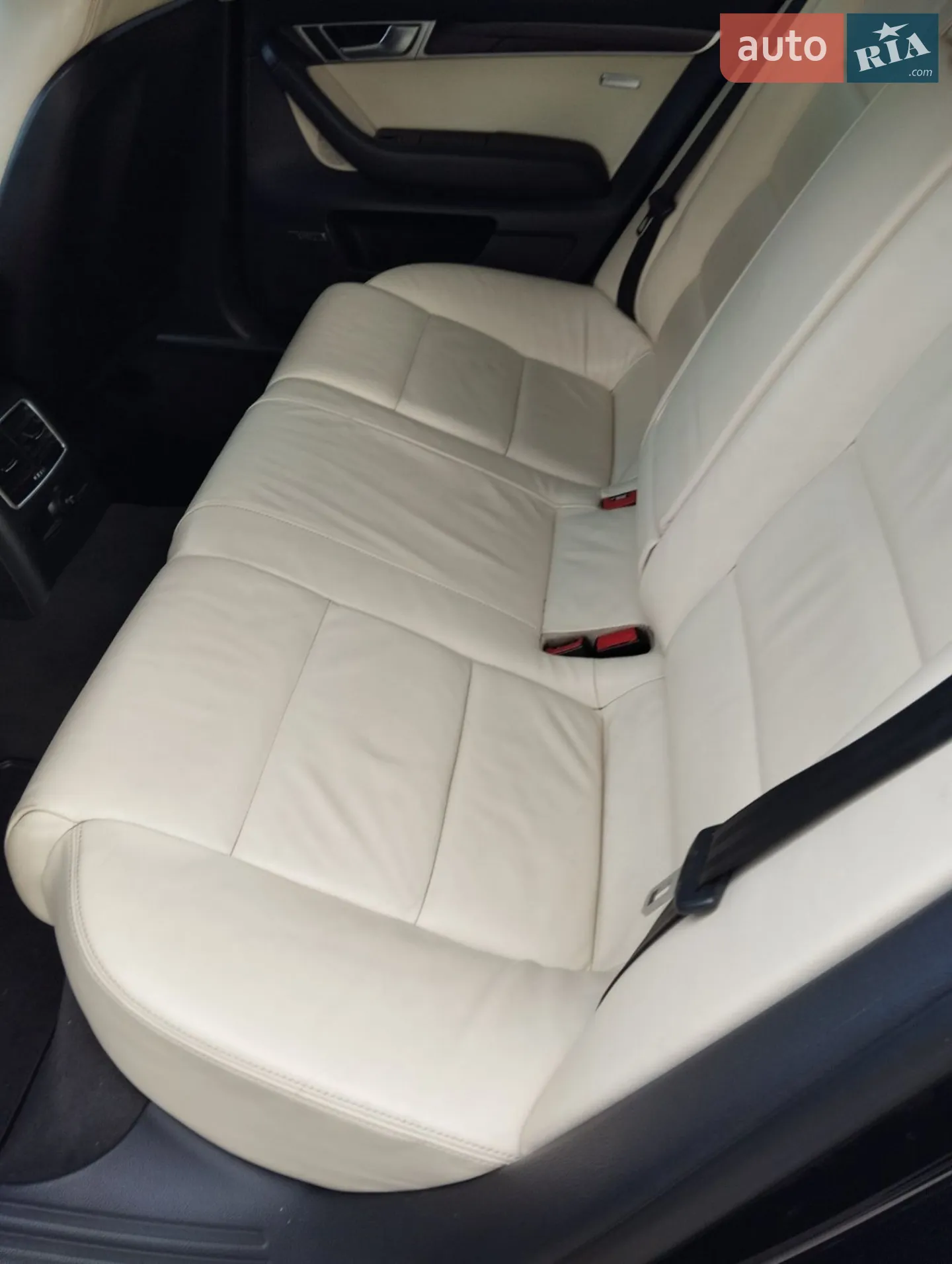 2010 Audi A6 - мініатюра 20