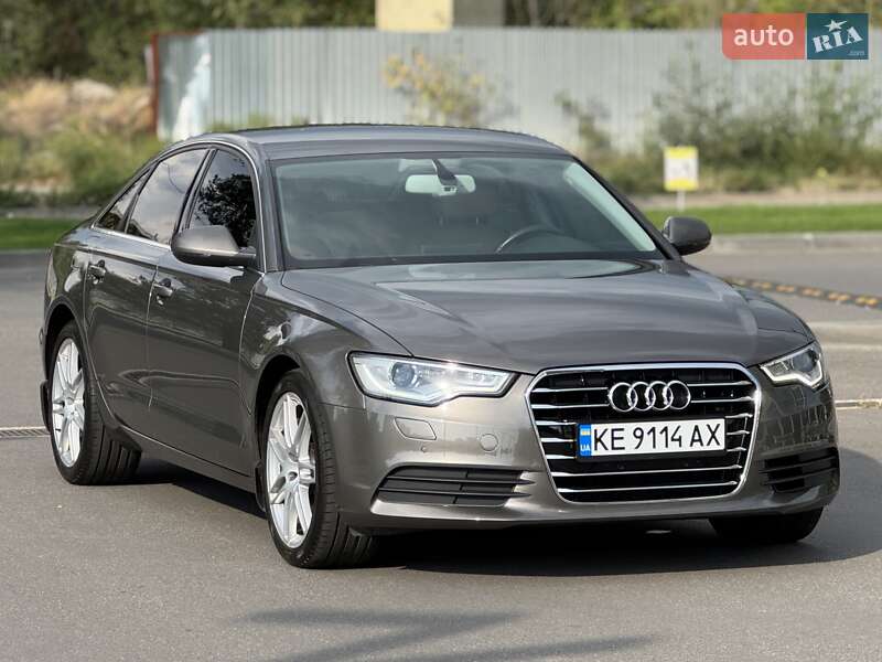 Седан Audi A6 2011 в 