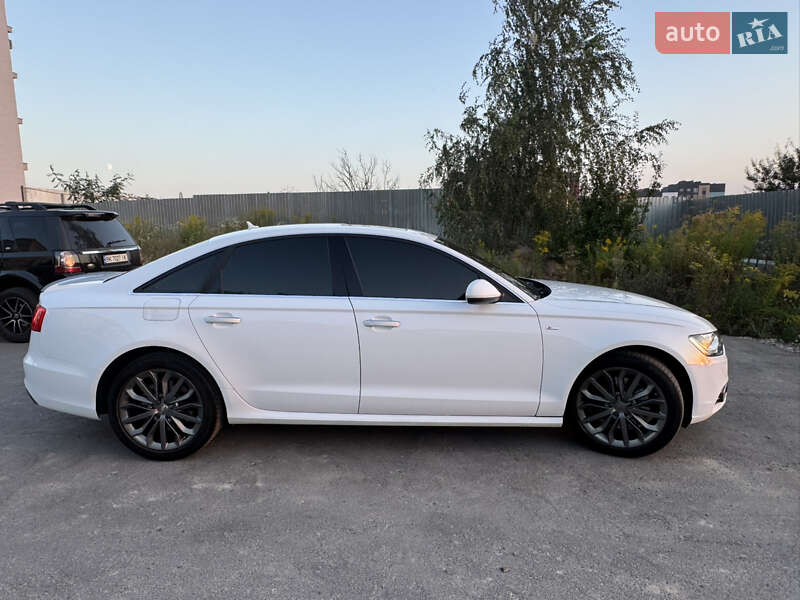 Седан Audi A6 2014 в Рівному