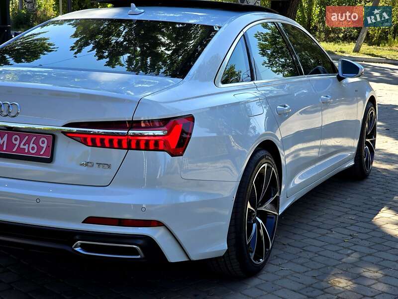 Седан Audi A6 2019 в Першотравенске