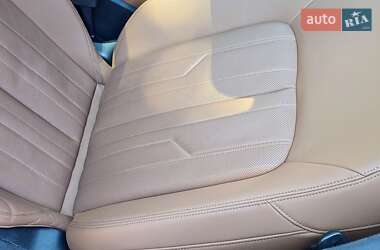 Седан Audi A6 2019 в 