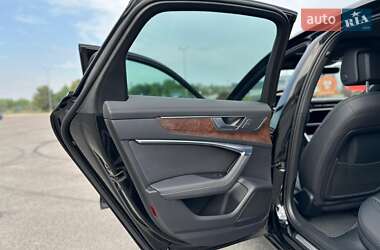 Седан Audi A6 2019 в 