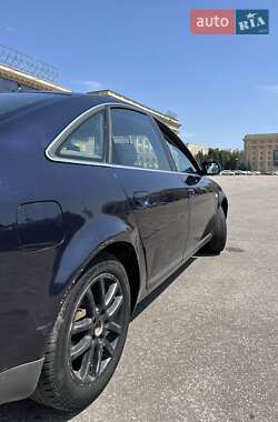 Седан Audi A6 2001 в 