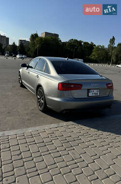 Седан Audi A6 2012 в 