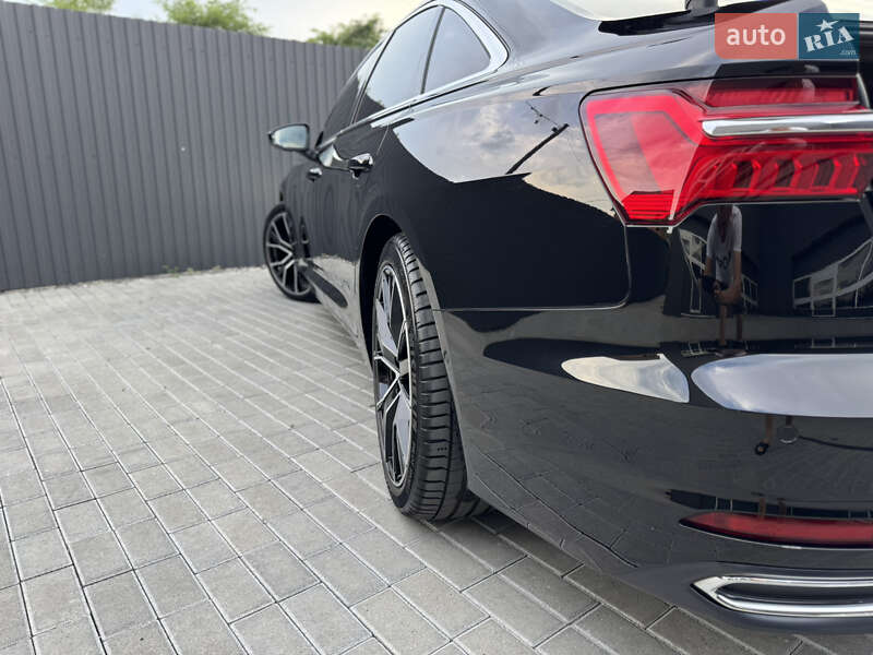 Седан Audi A6 2021 в Мукачевому