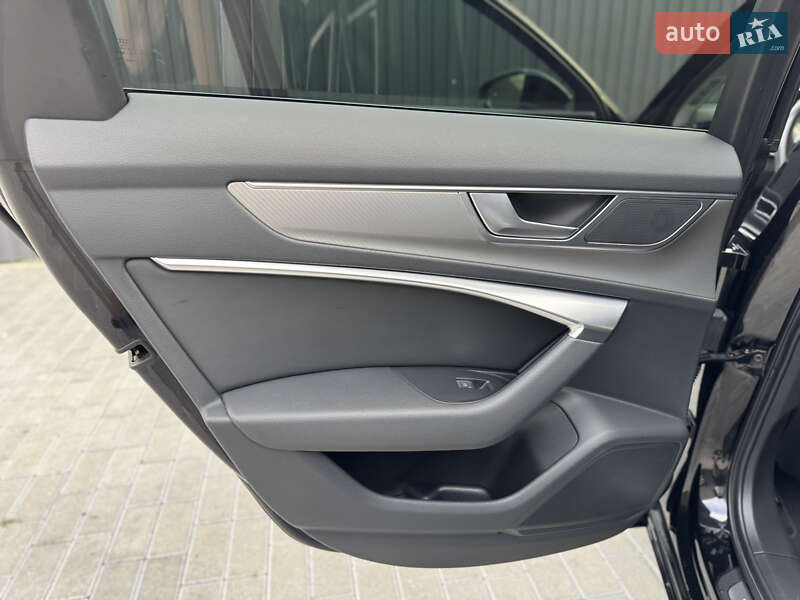 Седан Audi A6 2021 в Мукачевому