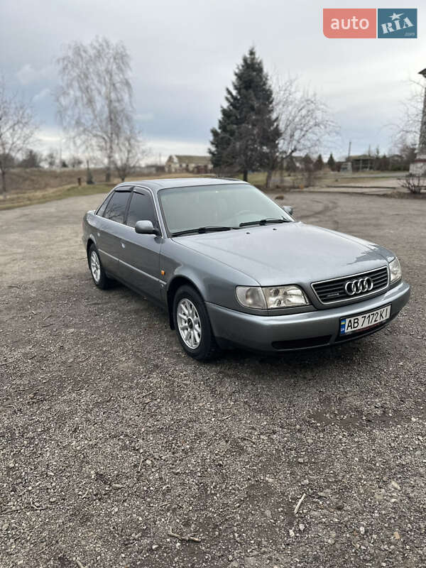 Седан Audi A6 1996 в Тульчині