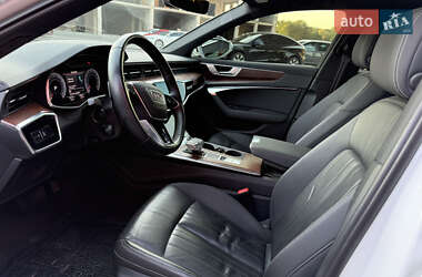 Седан Audi A6 2019 в 