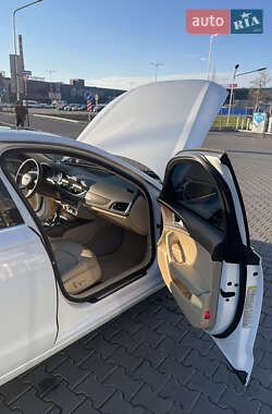 Седан Audi A6 2013 в 