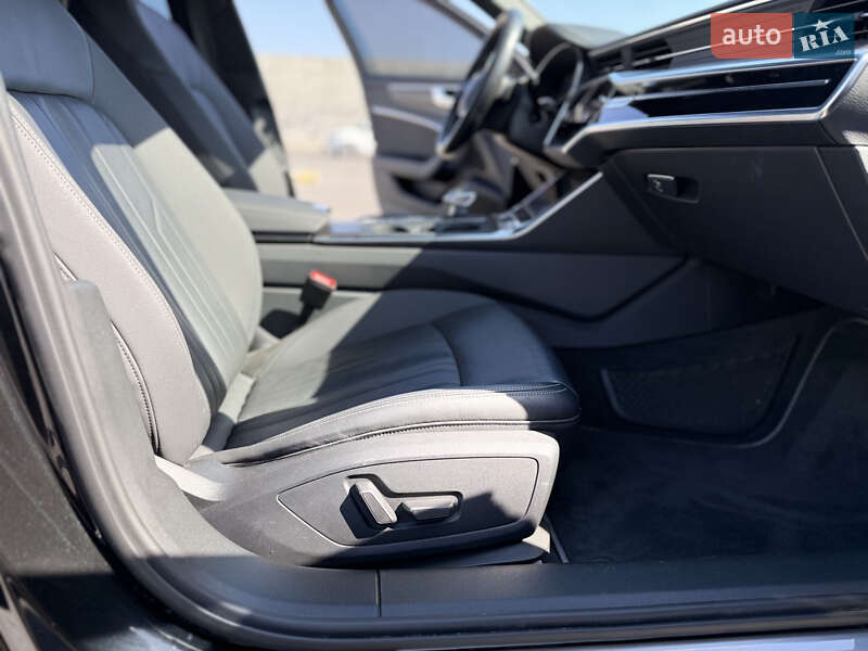 Седан Audi A6 2019 в Львові